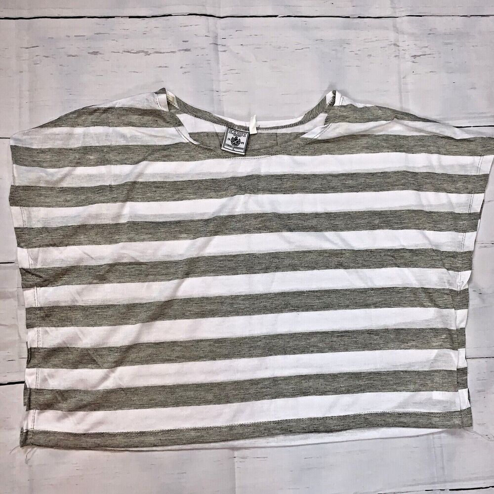 Exist top tee t-shirt striped cropped short white grey large sport relaxed Beach